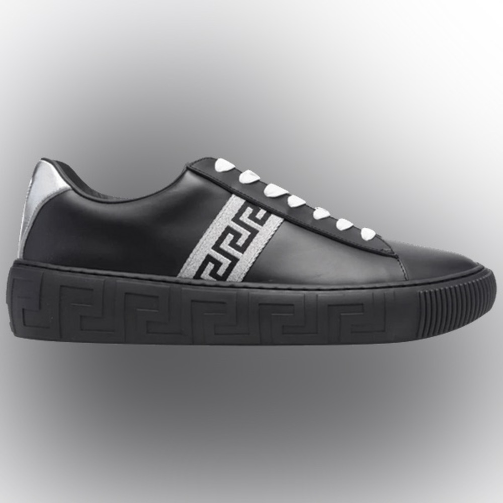 Versace Greca Sneaker 'Black size 44 . Size 11 shoes sneakers in box - Picture 3 of 12